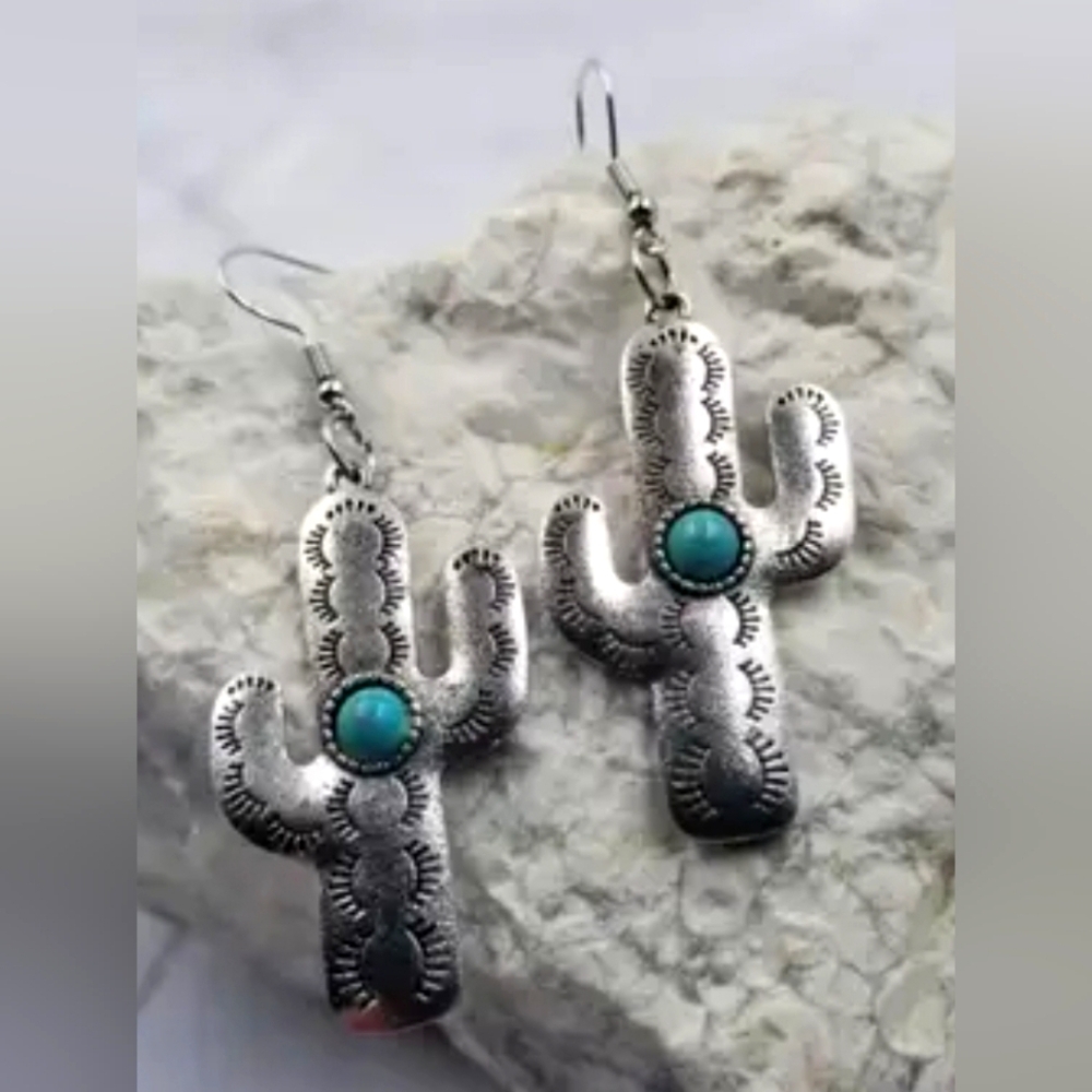 Castus Dangle Earrings NWT NEW Western Desert Drop Ring Turquoise